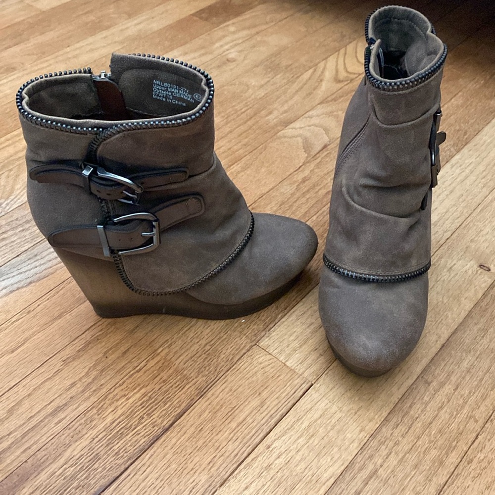 Not rated wedge bootie size 6.5